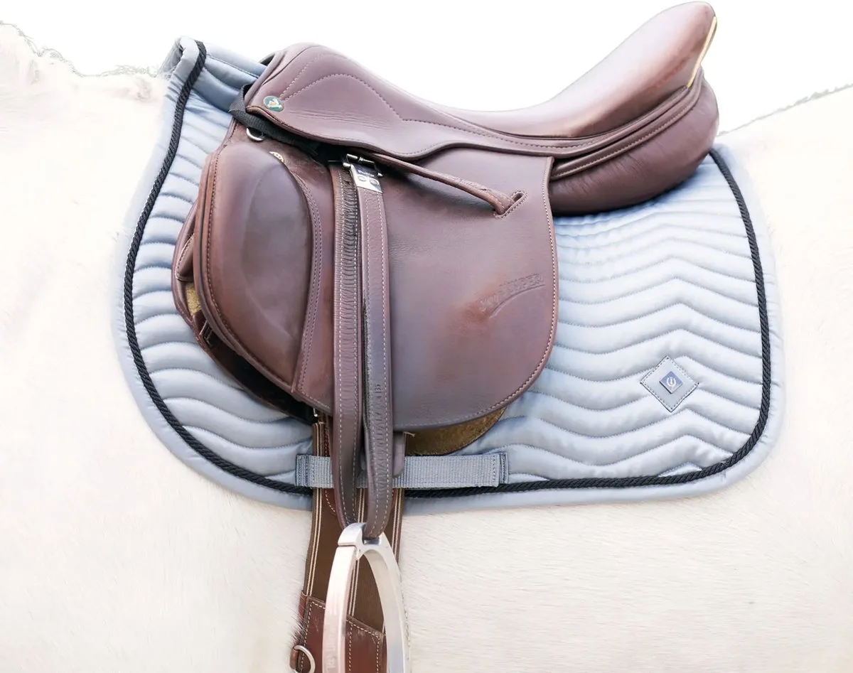 Zadeldoeken Imperial Riding Rebel från Imperial Riding i Grå – produktbild