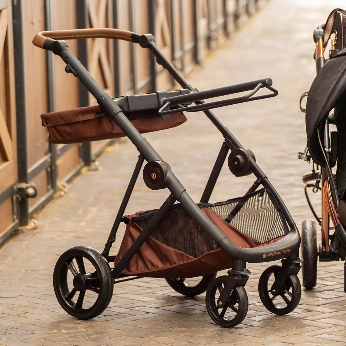 Zadelkar - Carry Light - Navy-Chocolate de Imperial Riding en Bleu foncé – photo produit