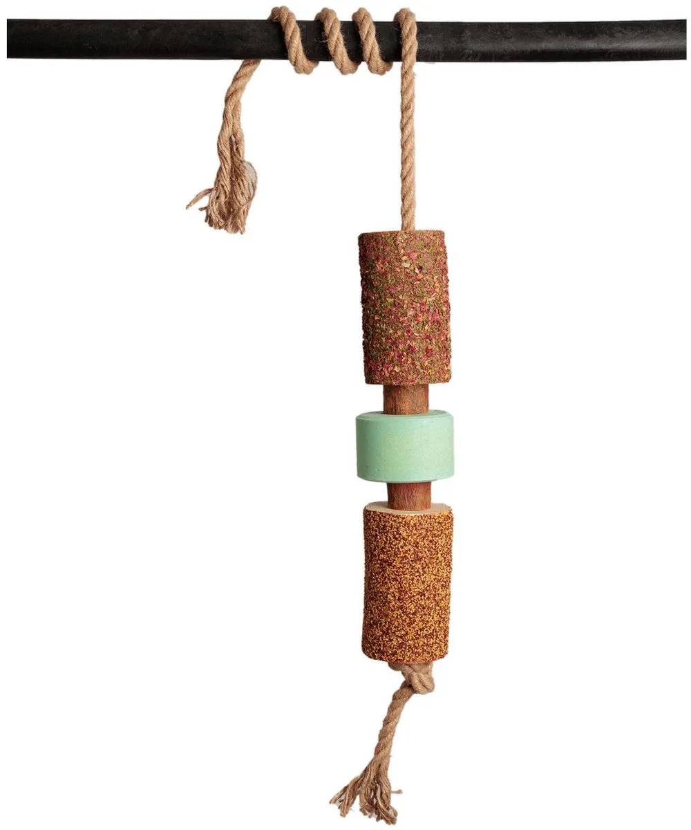Grooming Deluxe - Houten relax Paardenspeelgoed airways met zoutliksteen de Kentucky Horsewear en Naturel – photo produit