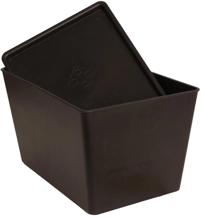 Grooming Deluxe - Paardenvoer box met deksel 7 l by Kentucky Horsewear in Black – product photo
