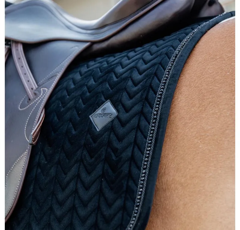 Velvet Zadeldoek - Zadeldekje - Dressuur - Pearls by Kentucky Horsewear in Black – product photo 2 of 5