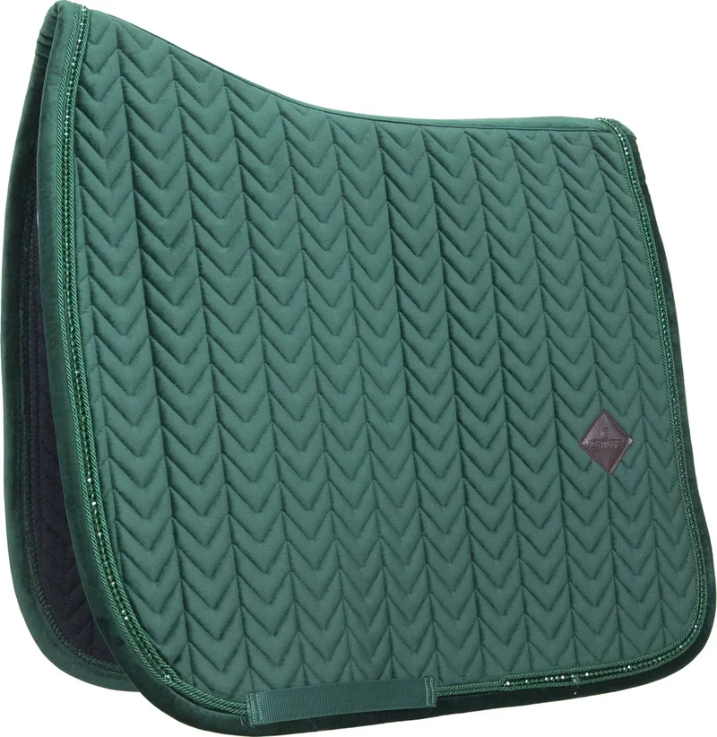 Velvet Zadeldoek - Zadeldekje - Skin Friendly - Dressuur - Dennegroen fra Kentucky Horsewear i Dennengroen – produktbillede