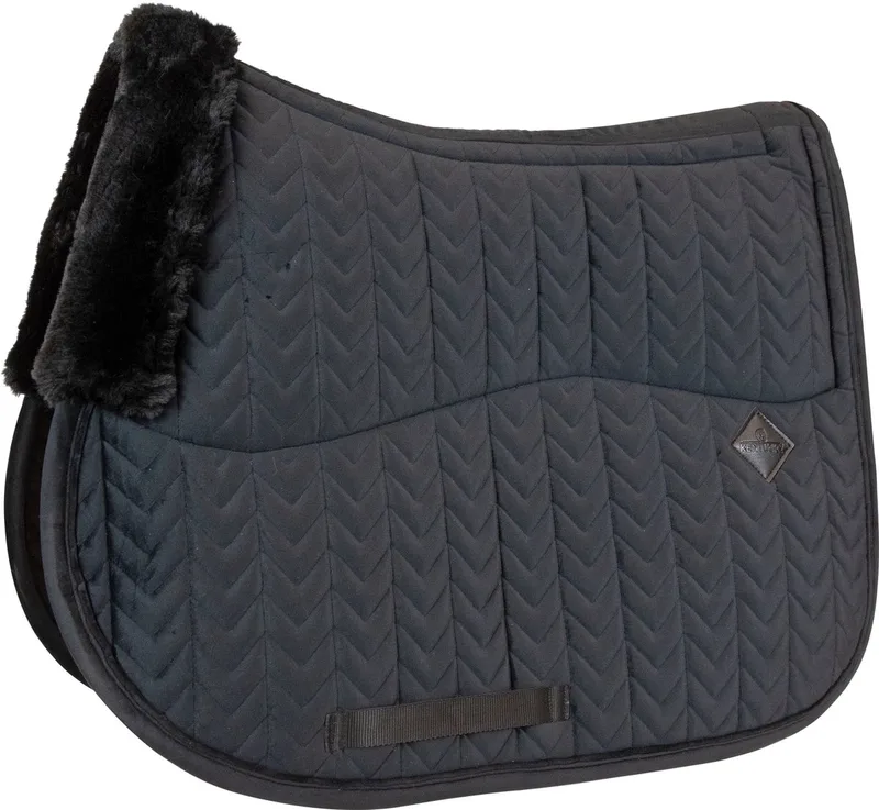 Velvet Zadeldoek - Zadeldekje - Skin Friendly - Jumping von Kentucky Horsewear in Schwarz – Produktfoto
