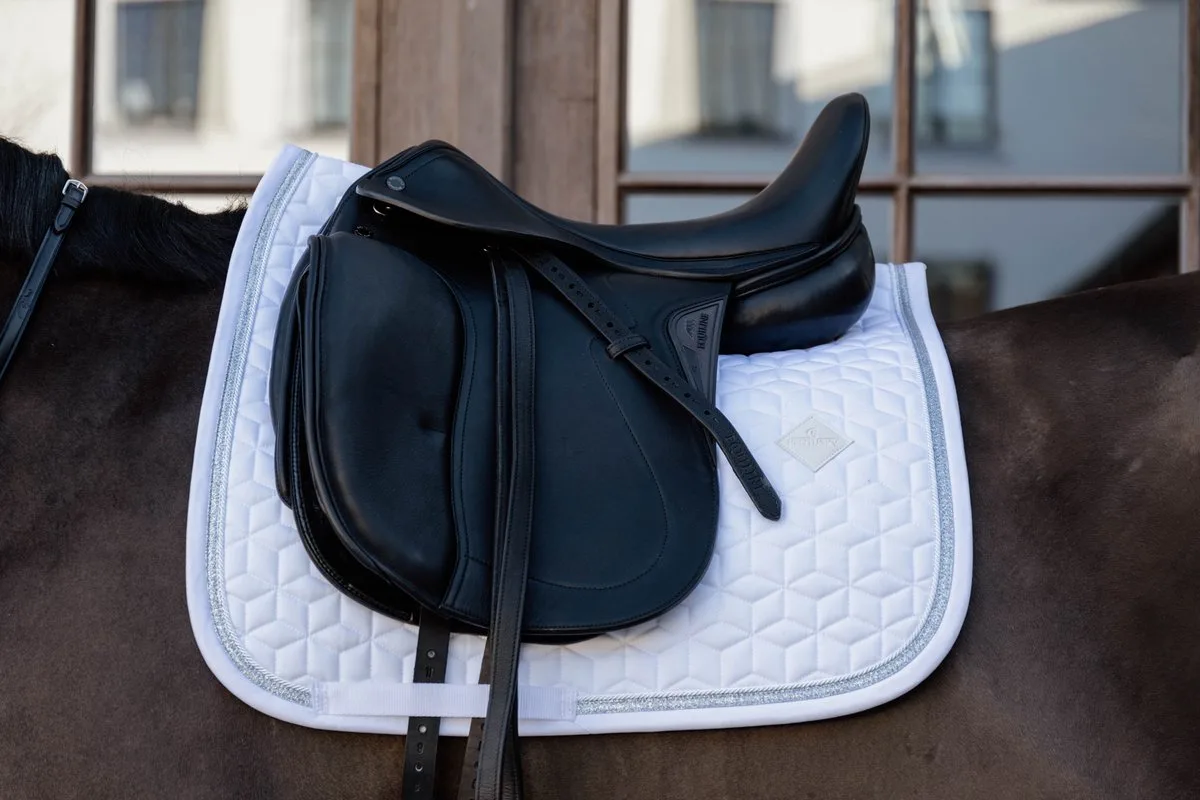 Zadeldoek glitter rope dressage wit/wit från Kentucky Horsewear i Vit – produktbild