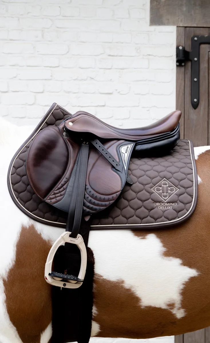 Zadeldoek grooming deluxe jumping von Kentucky Horsewear in Braun – Produktfoto