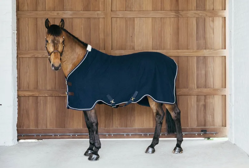 Zweetdeken vegan wool marine 155-6'9 de Kentucky Horsewear en Marineblauw – photo produit