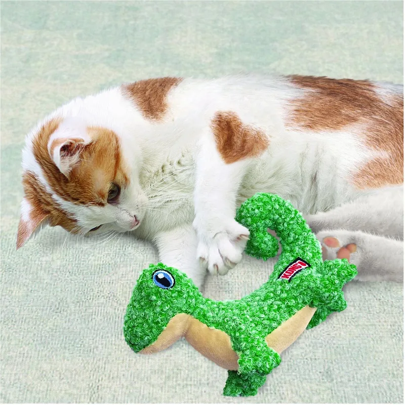 Cat Luvs Lizard - Kattenkruid Speelgoed - 11.4x17.1x8 cm Groen Wit by KONG in Beige – product photo