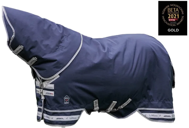 Arika Featherweight Outdoordeken 220 by LeMieux in Dark blue – product photo