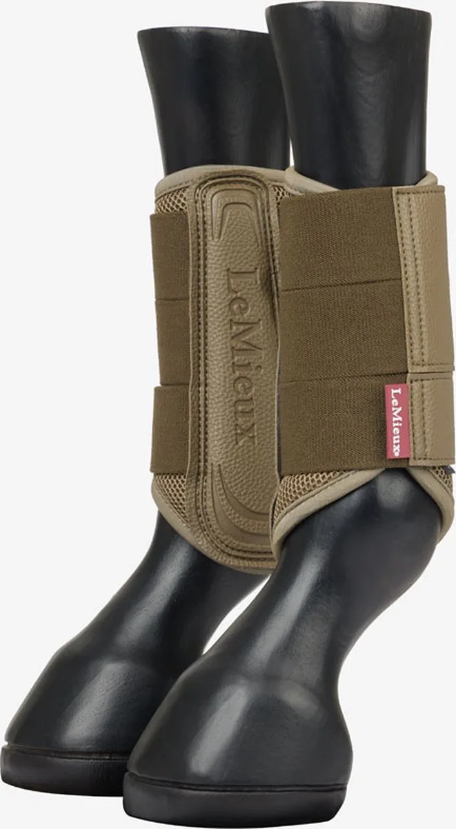 Arika Mesh Brushing Boots Alpine - M fra LeMieux i Brun – produktbillede