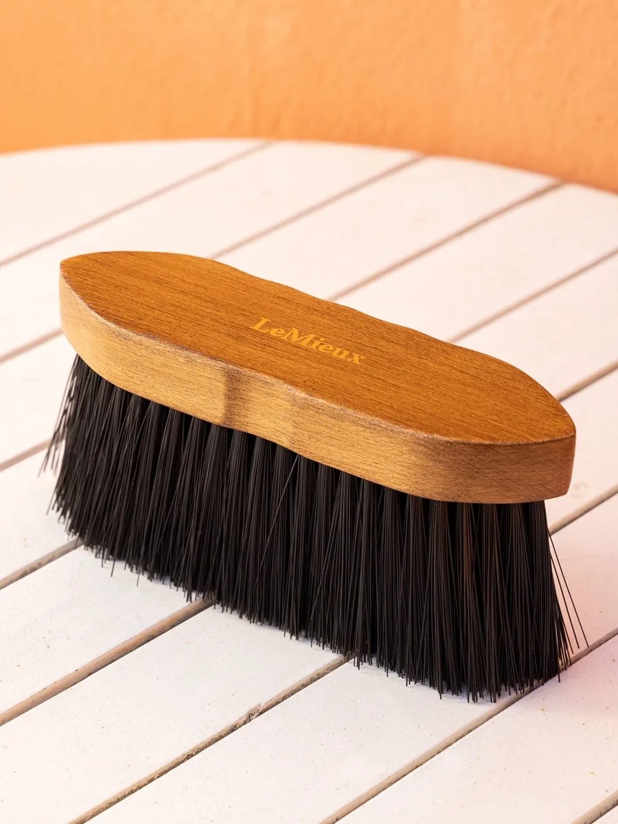 Artisan Flick Borstel van LeMieux in Bruin – productfoto