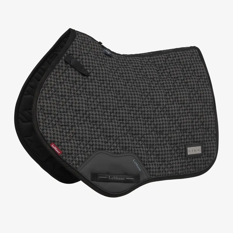 Aspen Zadeldek SS26 Full by LeMieux in Black – product photo