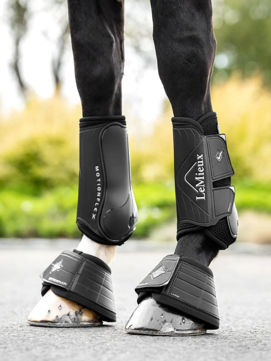 Beenbeschermer MotionFlex - L van LeMieux in Zwart – productfoto