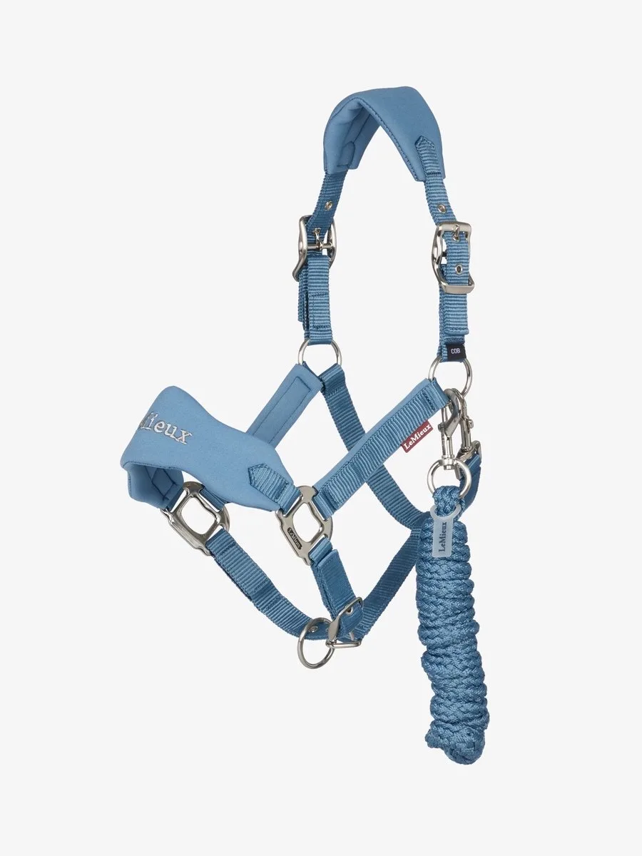 Breakaway Vogue Halster Full by LeMieux in Ice Blue – product photo