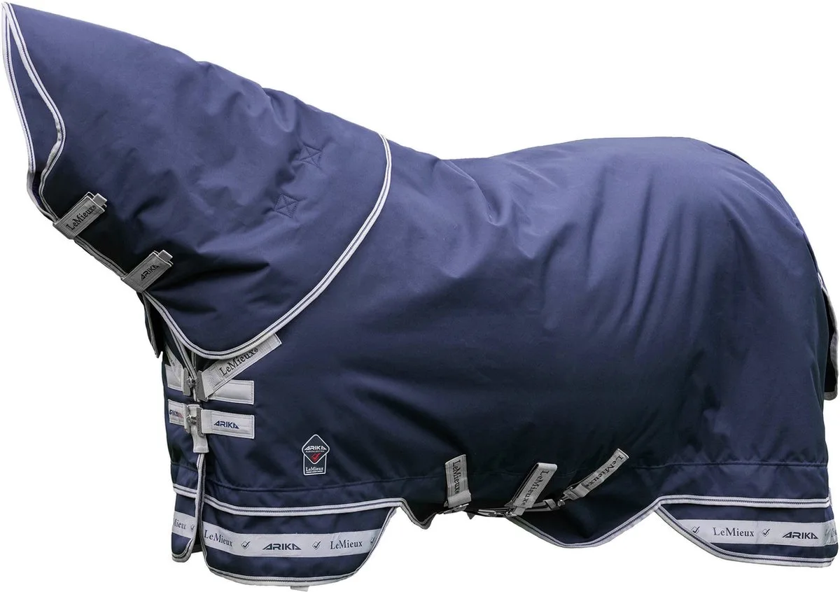 Deken Arika Featherweight Turnout 0gr - 206 de LeMieux en Bleu foncé – photo produit