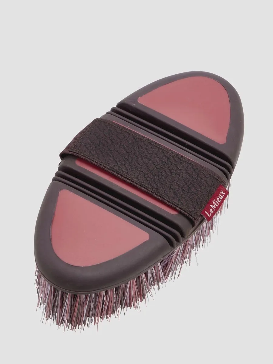 Flexi Flicky Borstel van LeMieux in Cranberry – productfoto