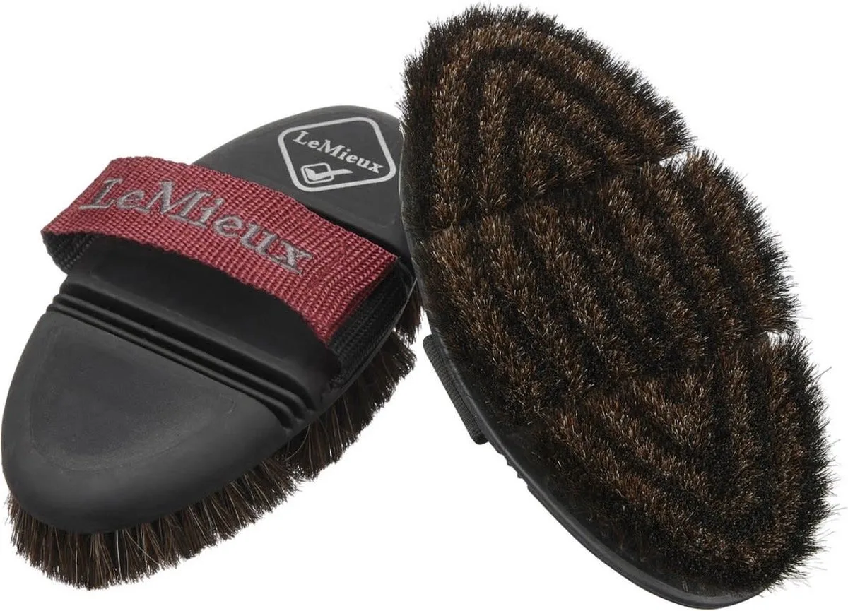 Flexi Paardenhaar Body Brush van LeMieux in Zwart – productfoto