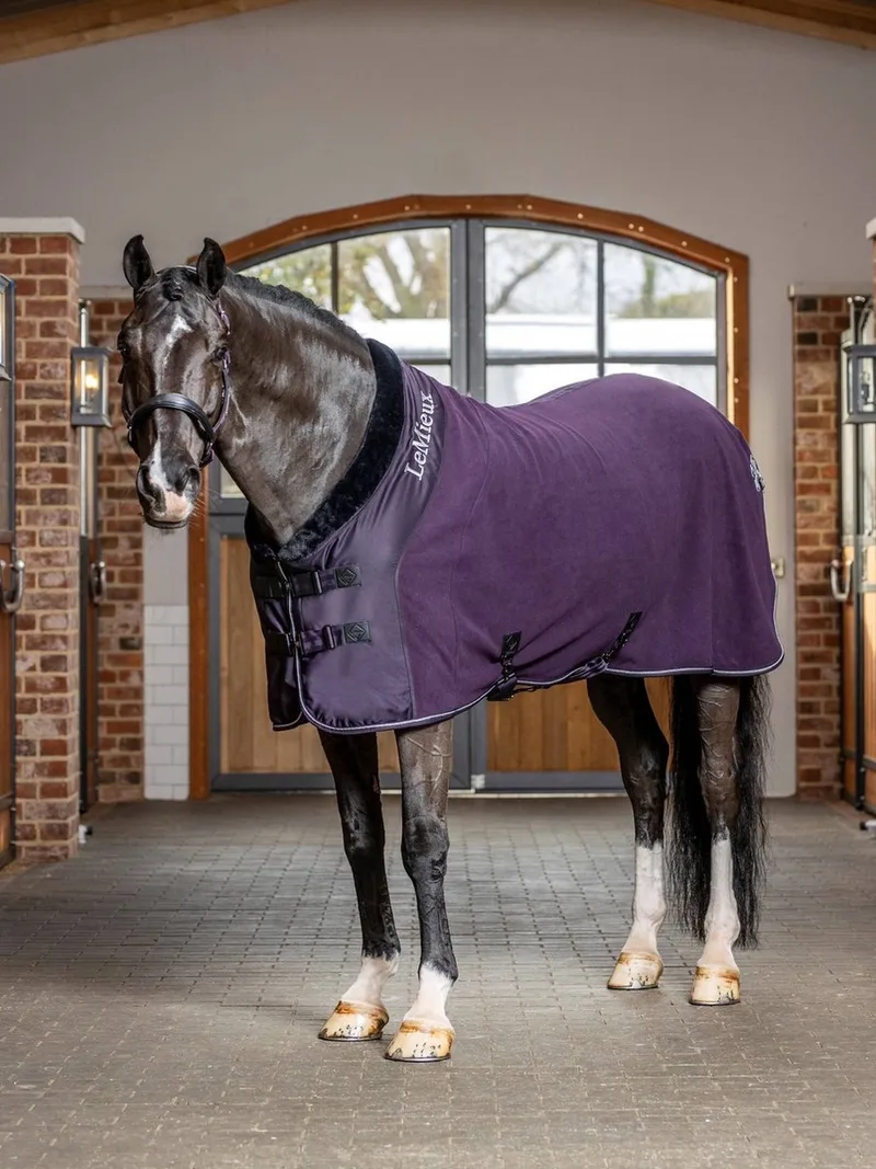 Luxe Fleece Paardendeken Fig 205 fra LeMieux i Kleurloos – produktbillede