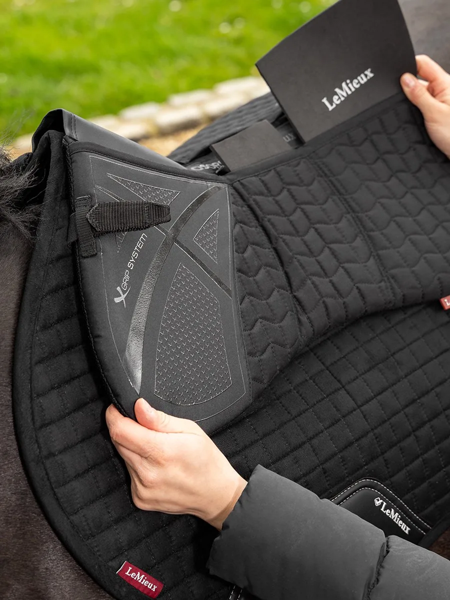 Onderlegger Lemieux Prosorb 3 Pocket Quilted de LeMieux en Noir – photo produit
