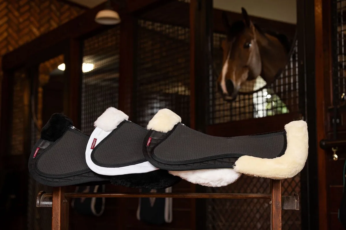 Onderlegger Lemieux Streamline de LeMieux en Zwart-wit – photo produit