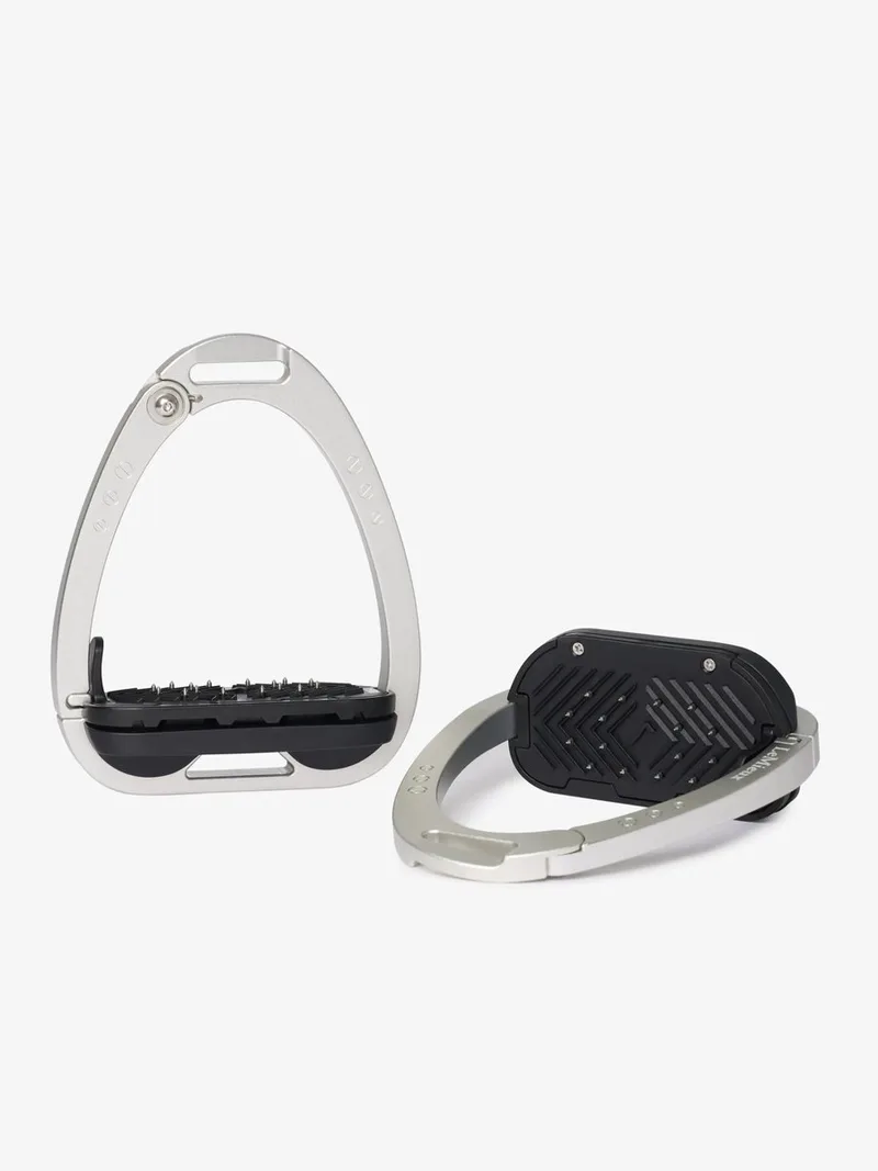 Vector Balance - Stijgbeugels - Veiligheidsbeugels - One size - Aluminium/Zilver von LeMieux in Aluminium – Produktfoto