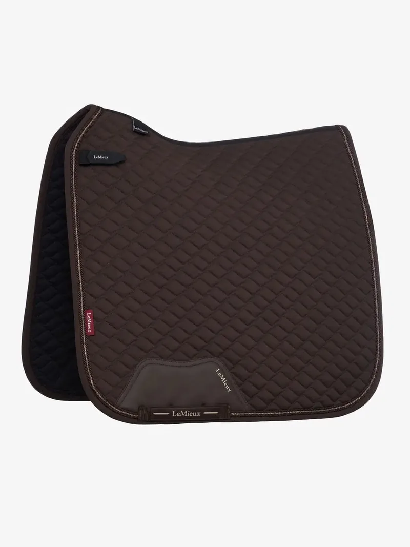 Zadeldek Brilliance Dressage Square Espresso - L | Zadeldekje paard de LeMieux – photo produit