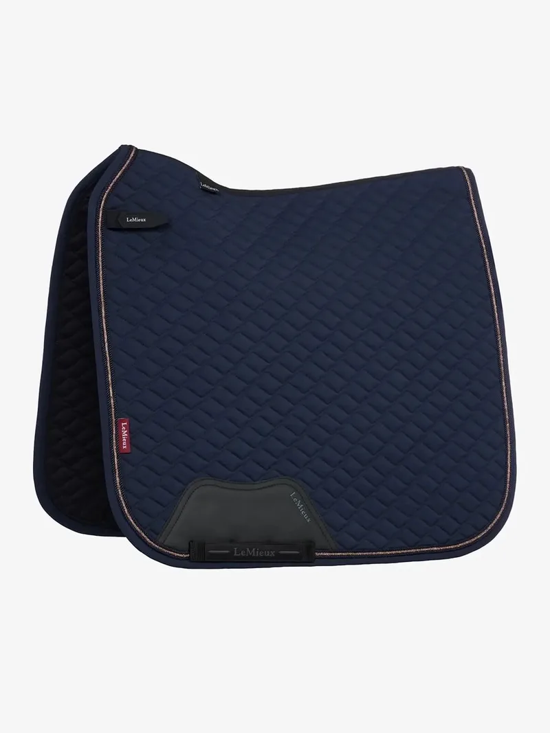 Zadeldek Brilliance Dressage Square Navy - L | Zadeldekje paard by LeMieux in Blue – product photo