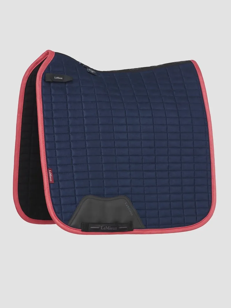 Zadeldek Lemieux Suède Close Contact Square by LeMieux in Donkerblauw-roze – product photo