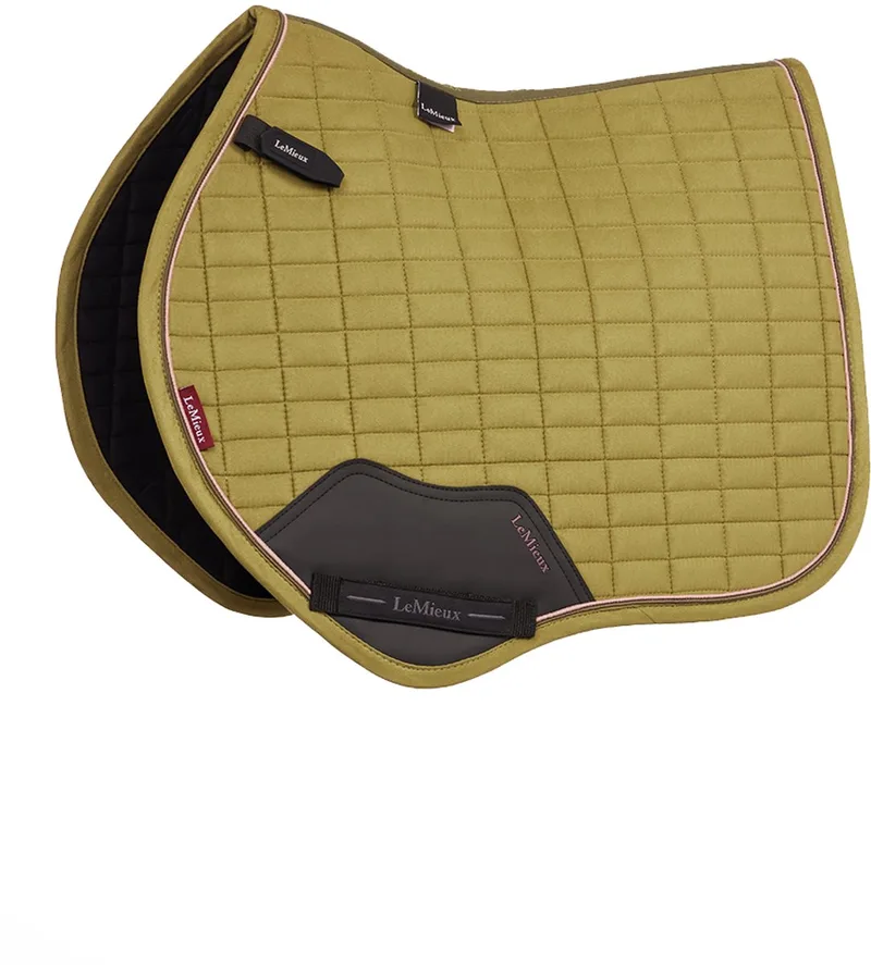 Zadeldek Lemieux Suede Close Contact Square Springen fra LeMieux i Lysegrøn – produktbillede