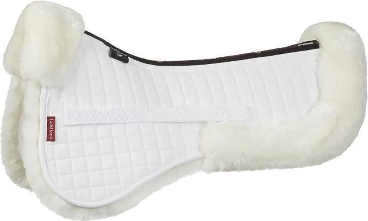 Zadelonderlegger Le Mieux Prolambskin Black/naturel - S | Zadelonderleggers paard fra LeMieux i Sort – produktbillede