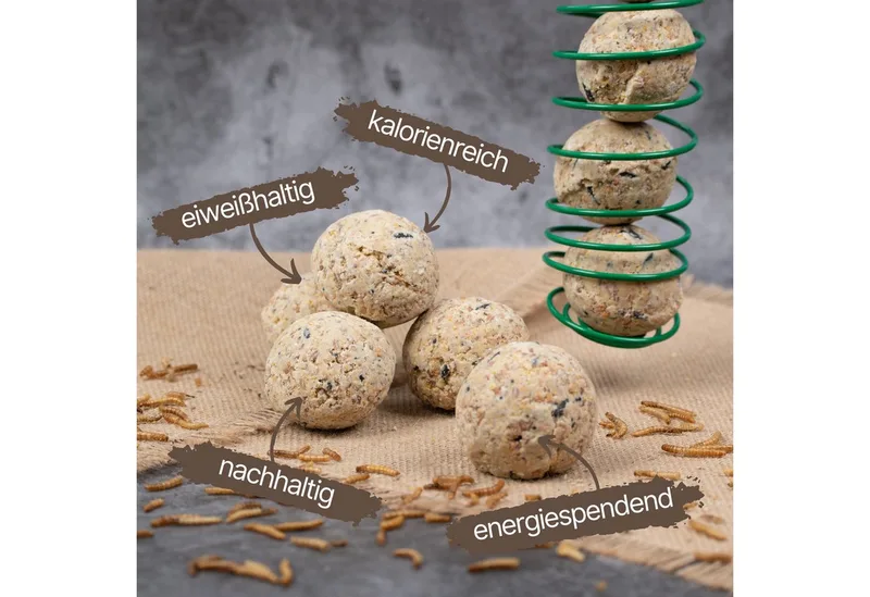 150 Lyra Pet® vetbolletjes van de Alb-Mühle, eiwitrijk met meelwormen, zonder netje, 85 g per stuk by Lyra Pet – product photo 2 of 5