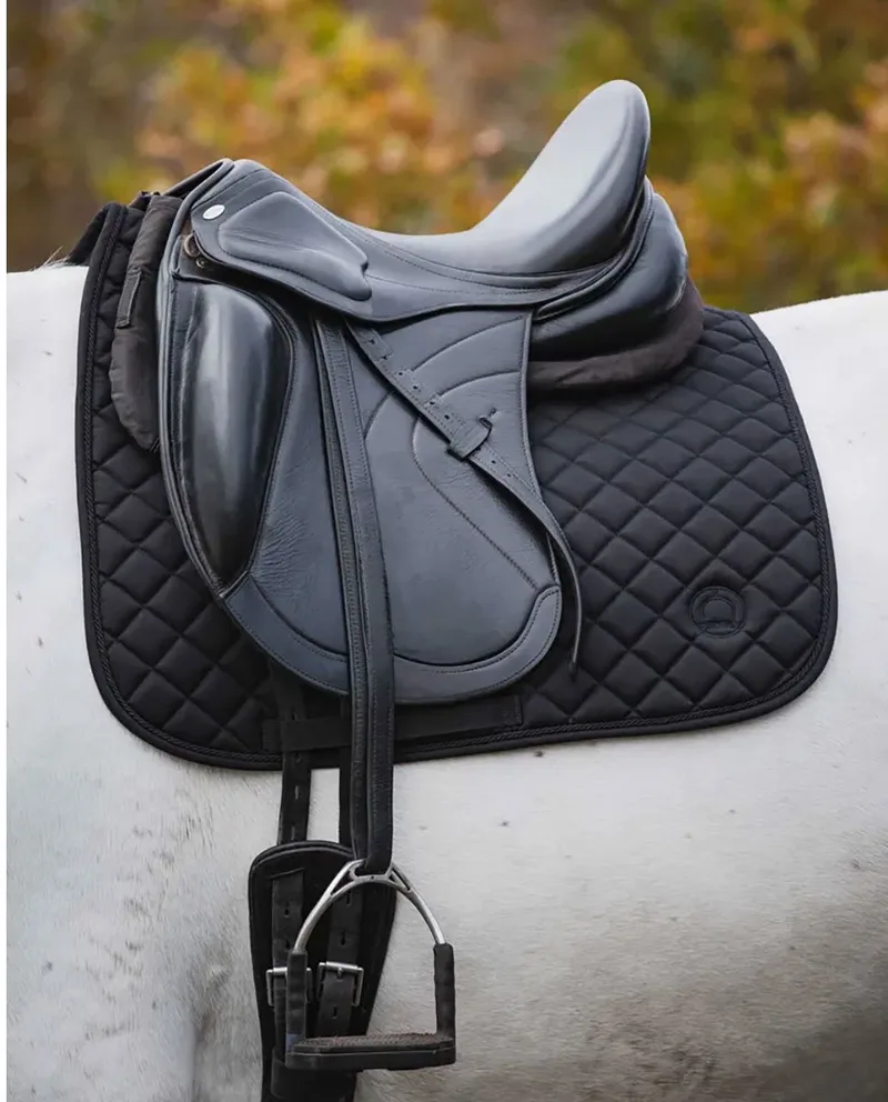 FAIR ZADELDEK DRESSUUR 2.0 de Montar en Noir – photo produit