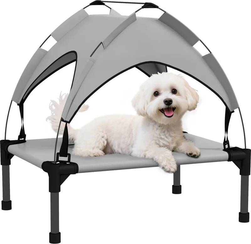 Erhöhtes Hundebett mit Baldachin, Haustierbett, Outdoor Hundeliege mit Dach, Atmungsaktiv, für Mini- und Kleinhunde Oxford 61 x 46 x 63 cm von PawHut in Hellgrau – Produktfoto