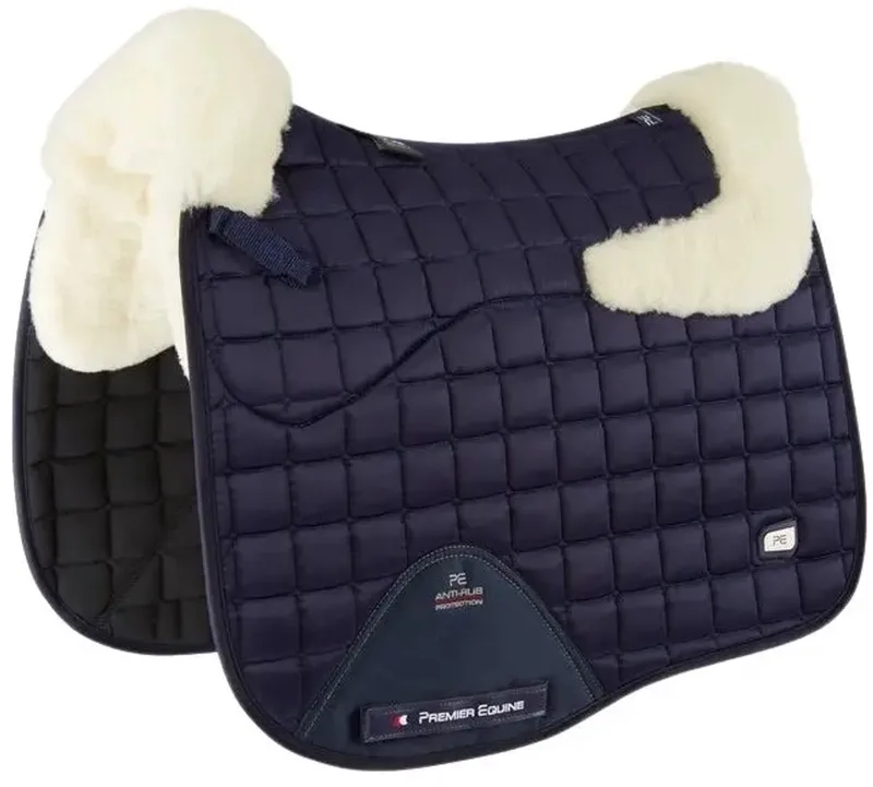 Atlantis Cc Satin Wool Dressage Zadeldekje Blauw Full fra Premier Equine i Marine, Natuurlijke wol – produktbillede