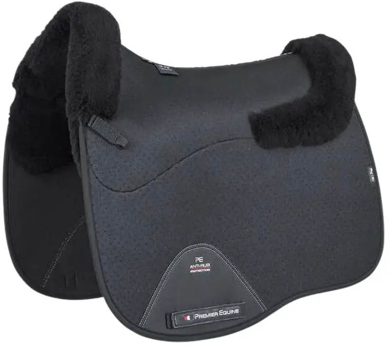 Cc Air-tech Shockproof Merino Wool Dressage Zadeldekje Zwart Full by Premier Equine in Black, Zwarte wol – product photo