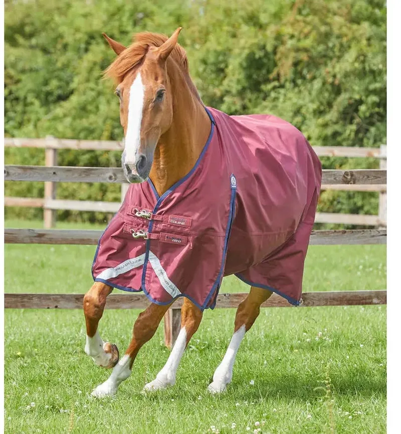 Waterdichte paardendeken Premier Equine Buster Original 0 g von Premier Equine in Bordeauxrood – Produktfoto