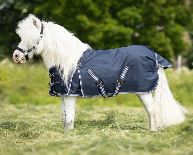 REGENDEKEN TURNOUT 200GRS FALABELLA by QHP in Dark blue – product photo