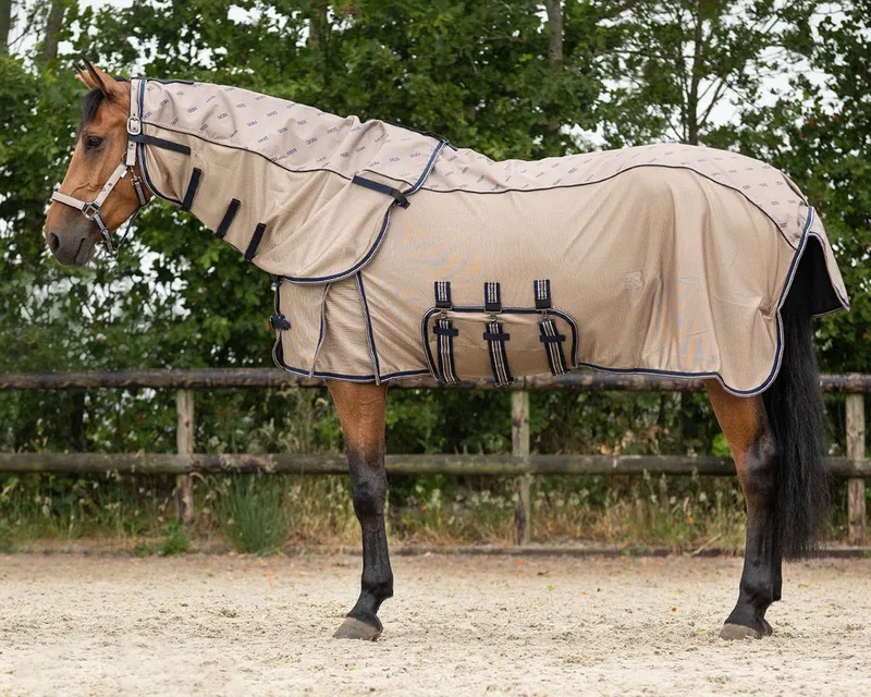 Vliegendeken Qhp Combo Collection Met Hals by QHP in Brown – product photo
