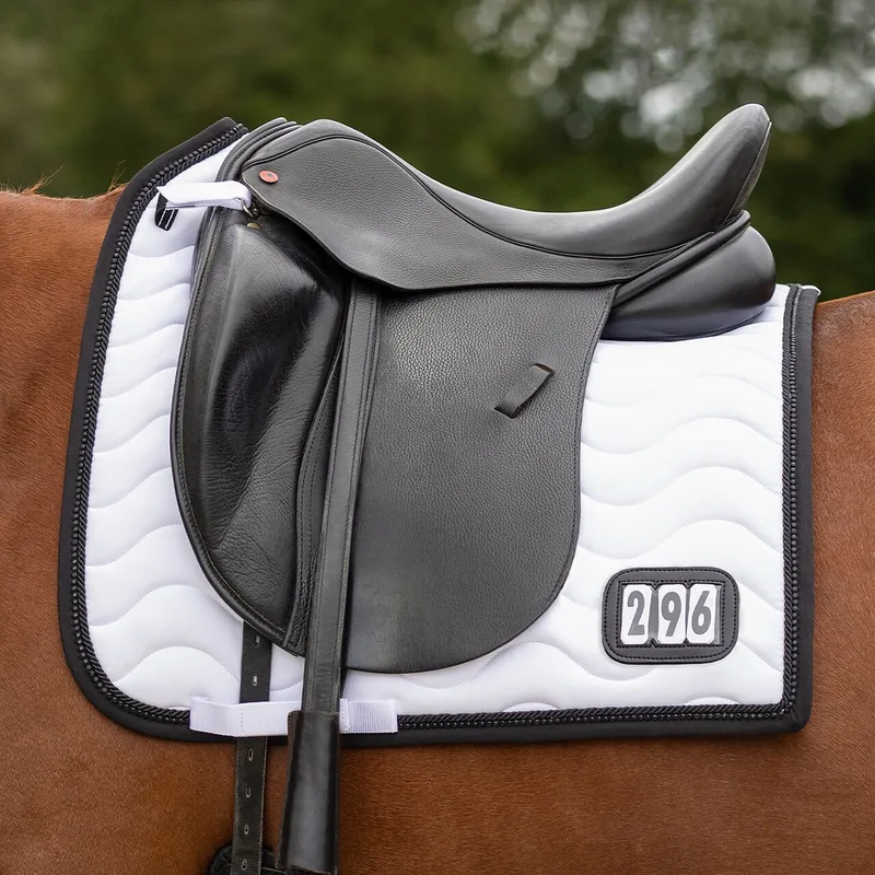 Zadeldek Qhp Nummer Dressuur de QHP en Wit-zwart – photo produit