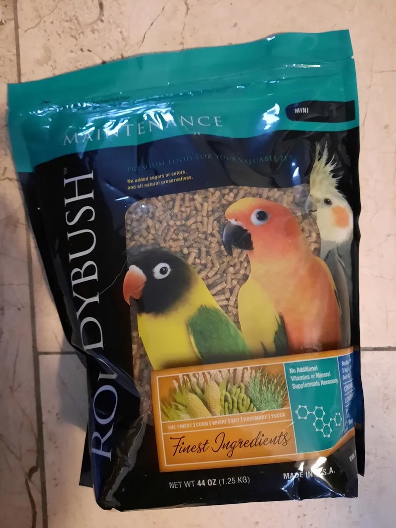 Compleet pelletvoer MINI grote parkieten ROUDYBUSH-USA Mini 1,25 kg zoals caique , halsband , rosella en lories by Roudybush – product photo