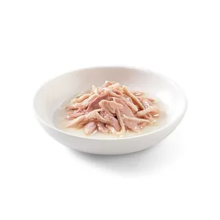 In Kookwater Tonijn Met Kip En Natvoer Voor Katten Met Rijst 85g de Schesir – photo produit 2 sur 2