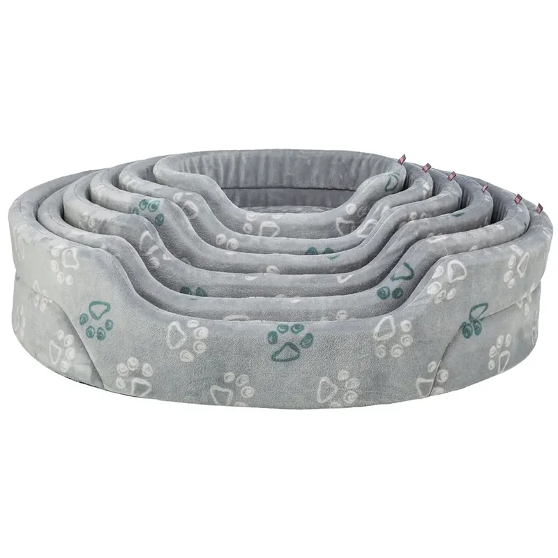 Hondenmand Trixie - Ovaal Pluche - 45x35 cm met Wendbaar Kussen en Slipvaste Onderzijde by Trixie in Light grey – product photo 3 of 3