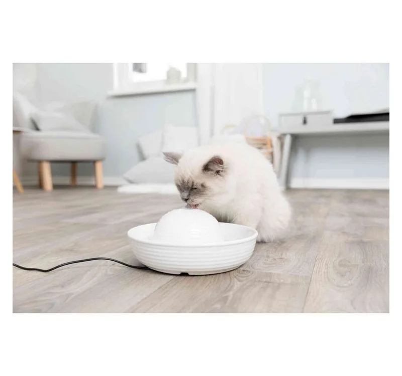 Vital Flow Mini - Drinkfontein - Keramisch - 800 mililiter - Stromend en stilstaand water de Trixie en Blanc – photo produit 4 sur 4