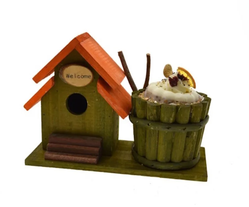 Vogelhuisje met vogeltaart – dubbele functie van beschutting en voeding de Tweetfeed – photo produit