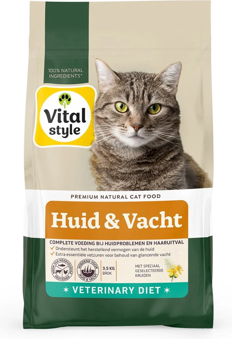 Huid & Vacht - Kattenbrokken - Ondersteunt Bij Huidproblemen En Extreem Verharen - Met o.a. Mariadistel & Heermoes - 3,5 kg by VitalStyle – product photo
