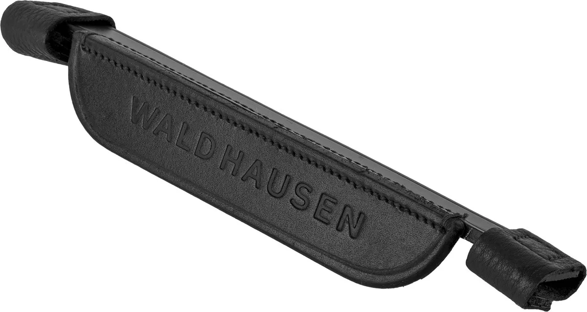 Kleine Blikker Voor Paard - Bijna Uitverkocht! från Waldhausen i Svart – produktbild