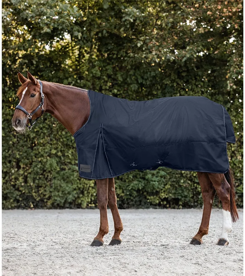 NORDIC outdoordeken, High Neck, Light von Waldhausen in Night blue – Produktfoto