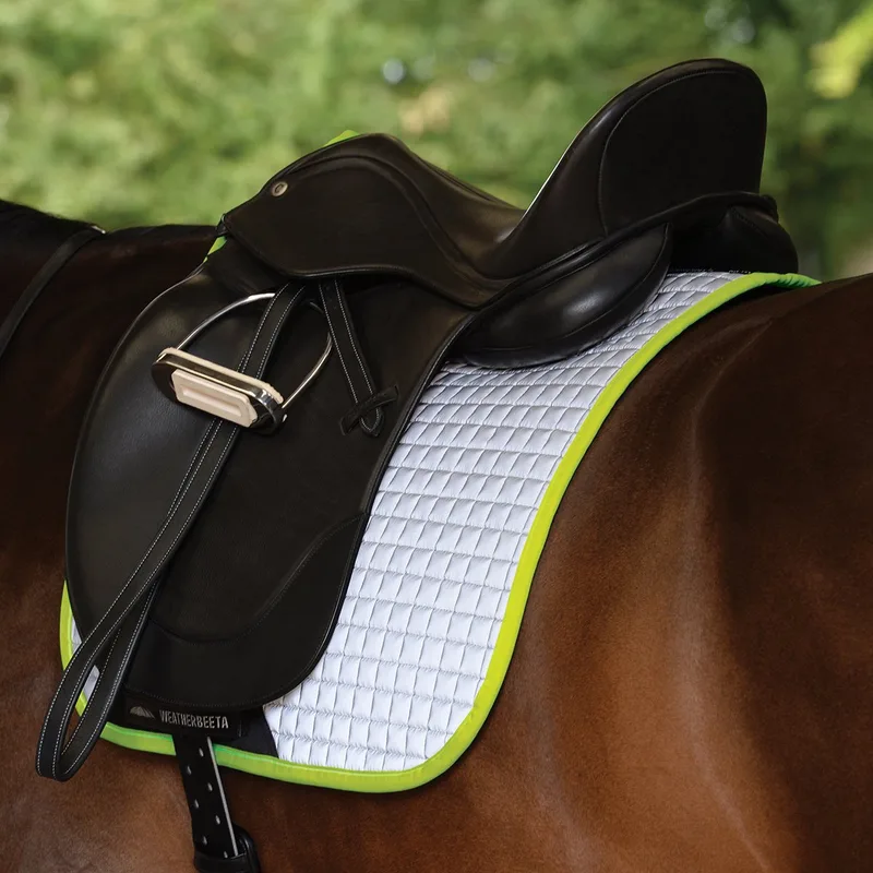 Zadeldek Weatherbeeta Reflective Prime Dressage by WeatherBeeta in Lichtgeel – product photo