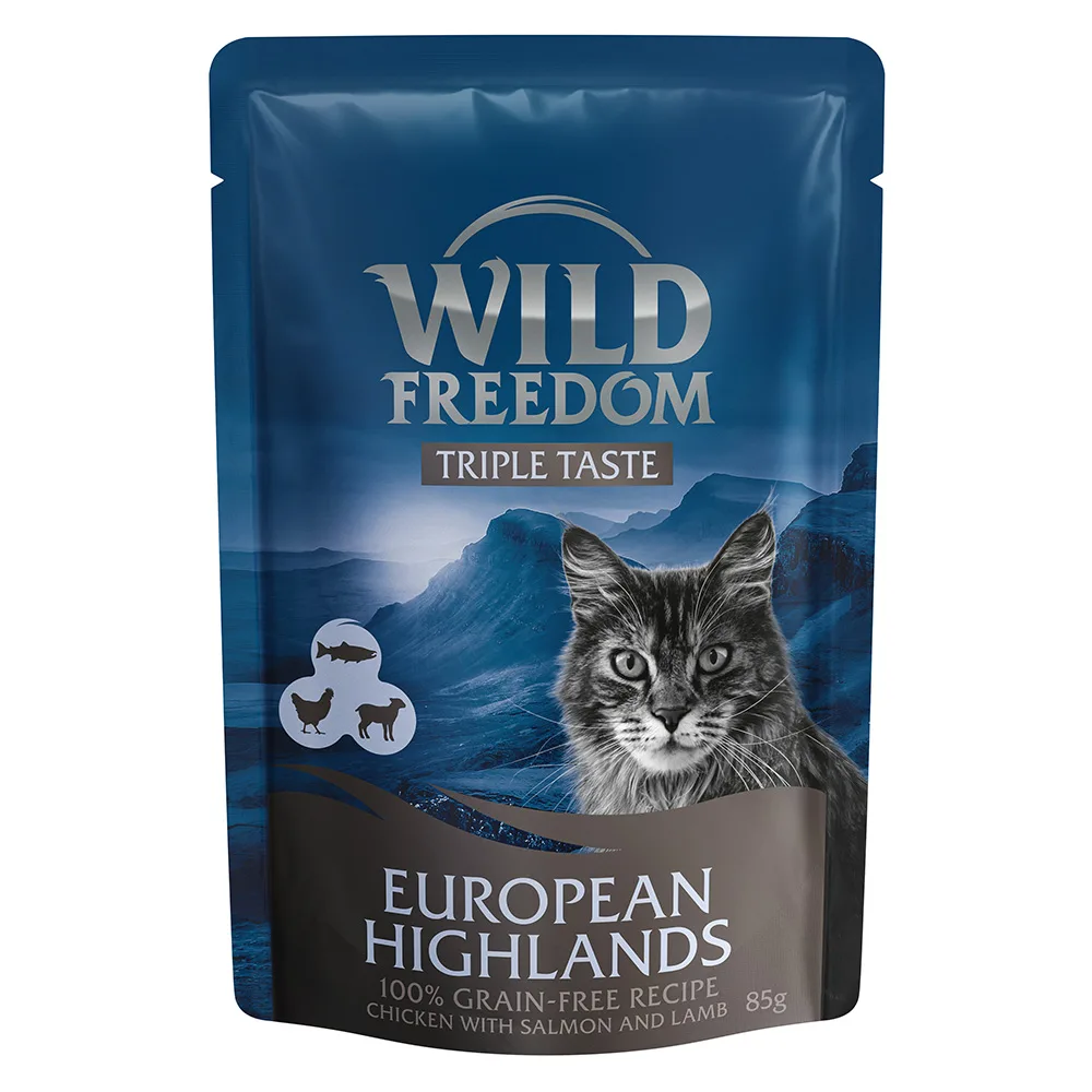 8x 85g Wild Freedom Triple Taste European Highlands Kip met Zalm & Lam natvoer voor katten van Wild Freedom – productfoto